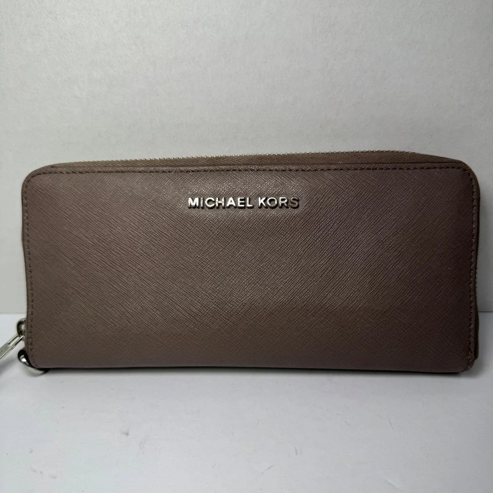 Michael Kors Saffiano Leather‎ Zip Around Accordion Continental Wallet in Taupe